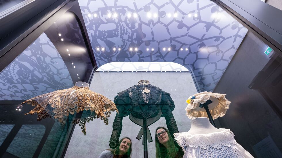 "Plauener Spitze" gilt als hochpreisiges Nischenprodukt - den Krisen trotzen die Hersteller nach eigenen Angaben. (Archivbild)