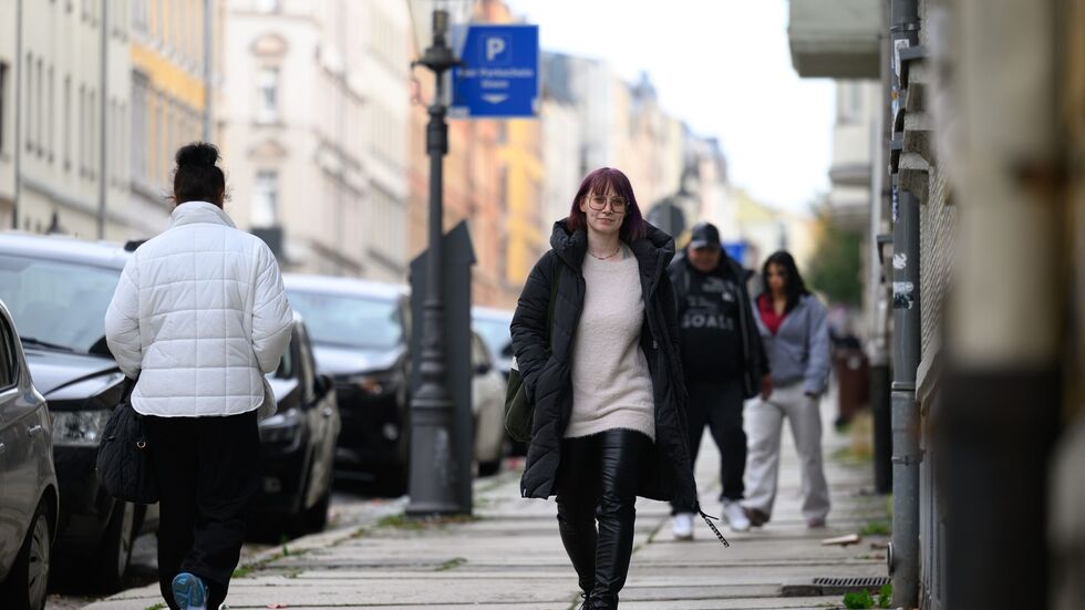 Die alleinerziehende Mutter lebt in Chemnitz. 