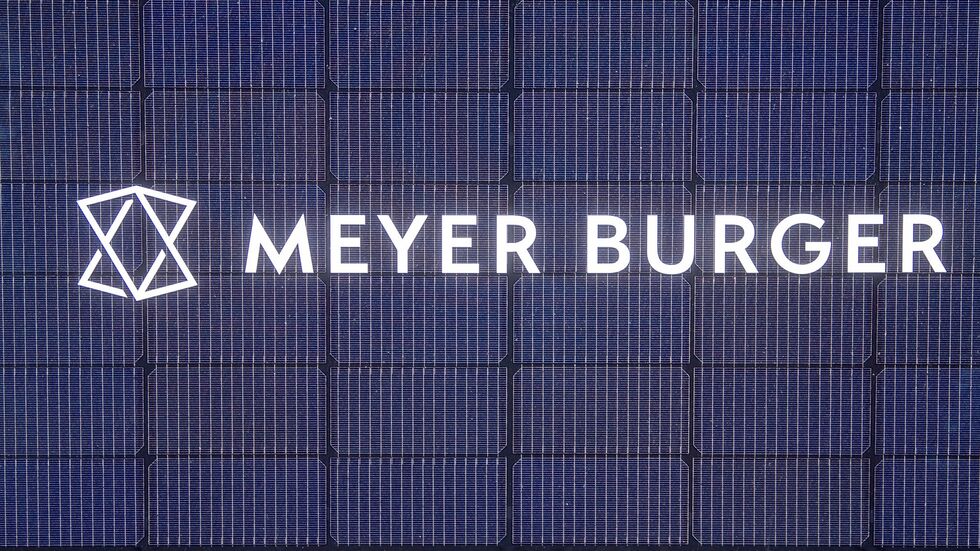 Für Meyer Burger endet der Handel an der Börse im Januar. Rund 900 Beschäftigte an drei deutschen Standorten wurden bereits freigestellt. (Symbolbild)