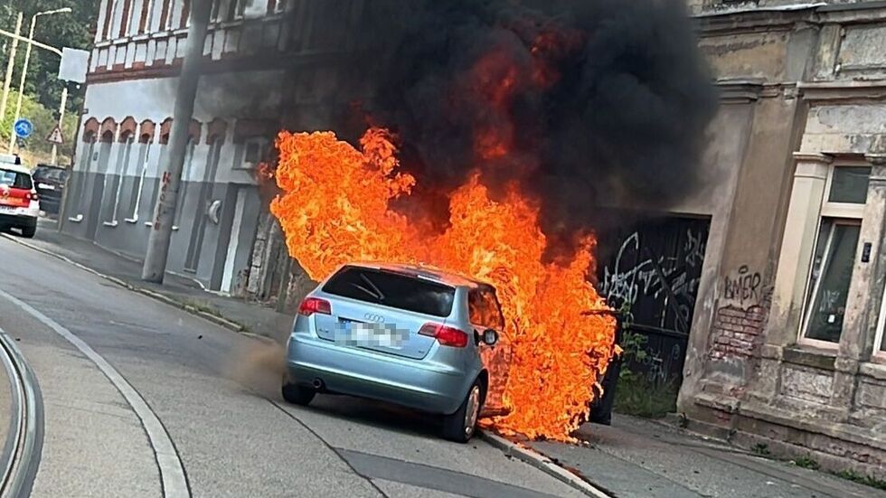 Der Audi stand in Vollbrand