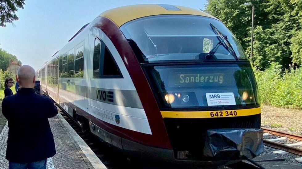 Archivbild. Im vergangenen Jahr übernahm eine private Bahngesellschaft die Seenlandroute.