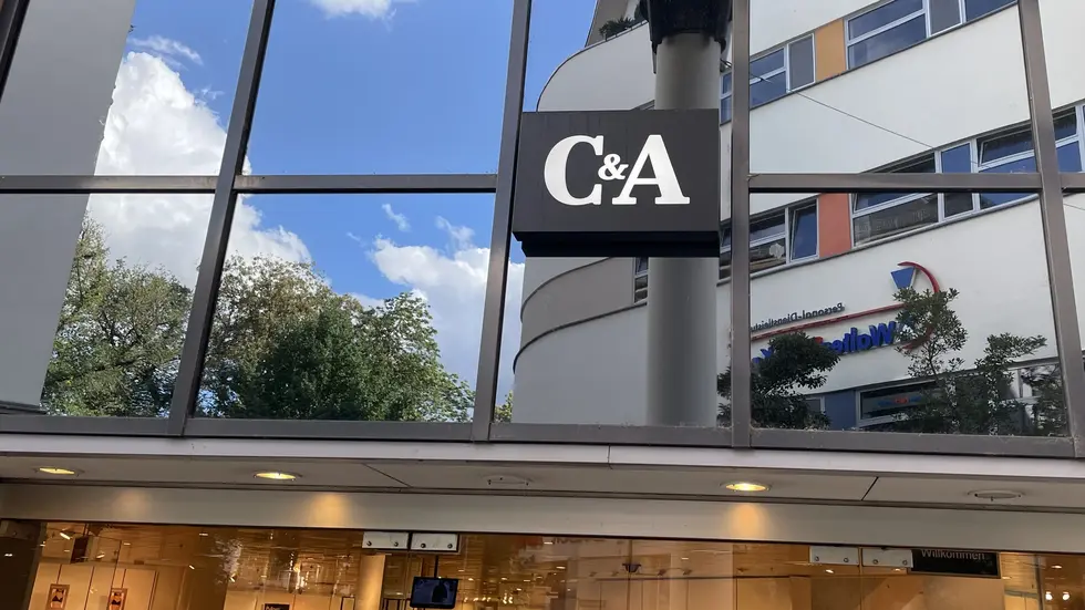Dem Modeunternehmen ist die Filiale offenbar zu groß geworden. 