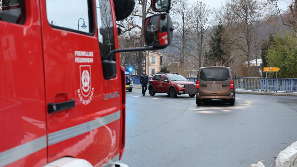 Ein Peugeot war mit dem Dacia zusammengekracht, der Vorfahrt hatte.