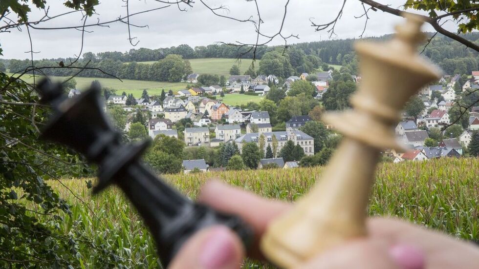 Das neue Waldlabyrinth befindet sich im Röthenbacher Wald direkt am Schachwanderweg in der Nähe des Heinrich-Albert-Steins. 