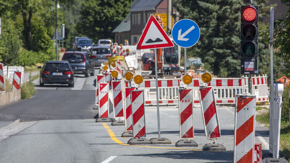 Die Böschungsarbeiten sollen noch bis Herbst gehen und Ende Oktober fertig sei