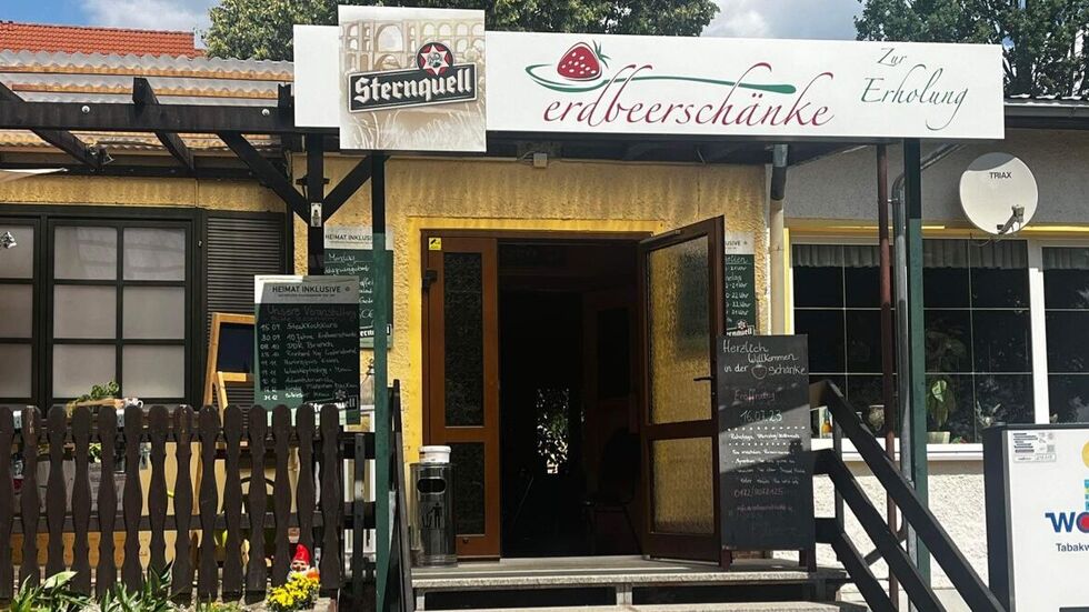Das neue Lokal von Ronald Otto heißt: "Erdbeerschänke zur Erholung"