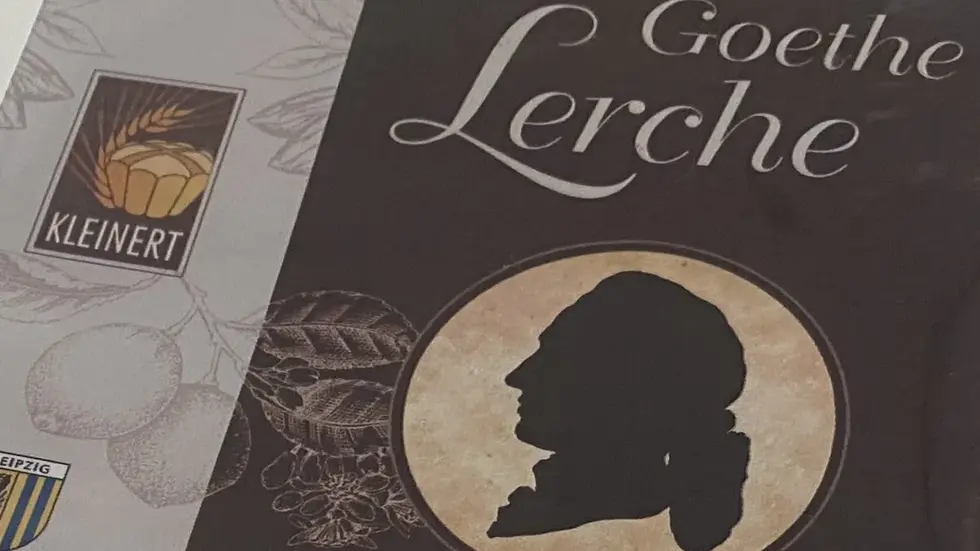 Die Leipziger Bäckerei hat schon zahlreiche der berühmten Lerchen kreiert - zum Beispiel 2024 die Goethe-Lerche.