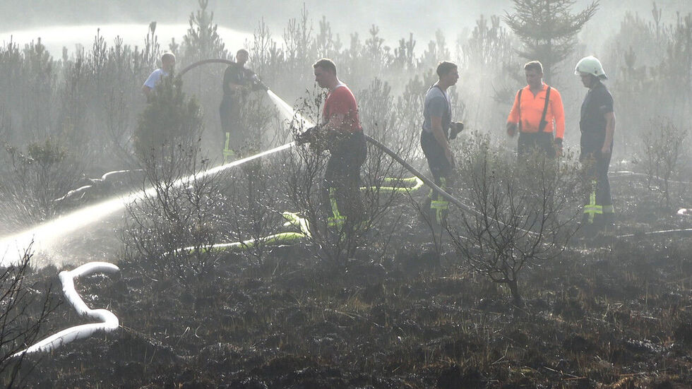 Rund 20 Kameraden aus Deutschland unterstützen die tschechischen Kollegen.