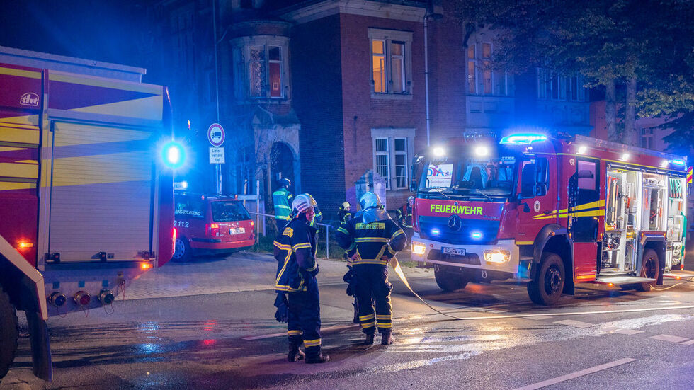 Wegen angebranntem Essen musste die Feuerwehr anrücken.