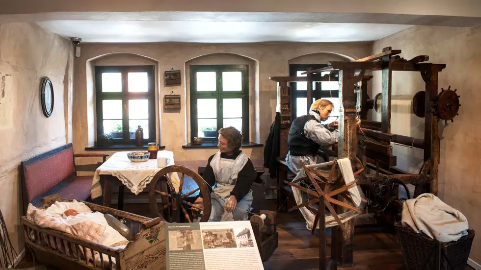 Weberstube im Karl-May-Haus Hohenstein-Ernstthal Weberstube im Karl-May-Haus Hohenstein-Ernstthal