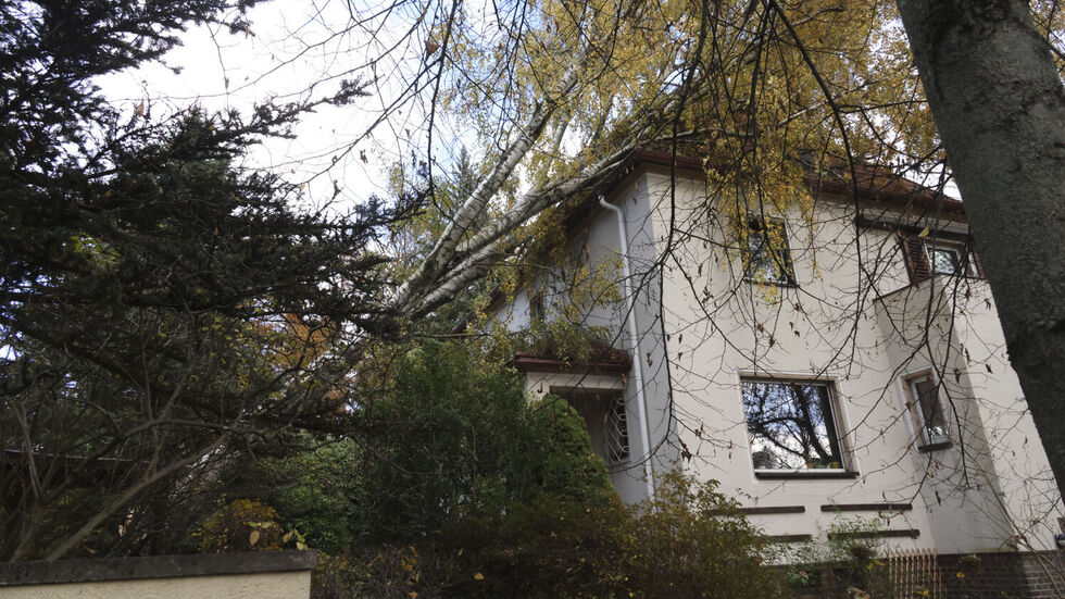 . Eine Spezialfirma übernimmt die Bergung. Verletzt wurde niemand.