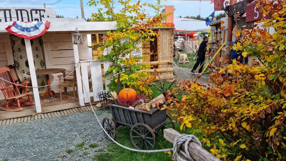 Das Siedlercamp wurde für den Markt herbstlich geschmückt.