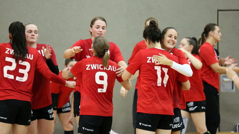 Die Handballerinnen vom BSV Sachsen Zwickau konnten ein richtungsweisendes Testspiel gegen Most gewinnen.