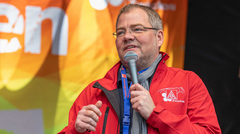 „Was an diesem Standort passiert, ist für unsere gesamte Region und insbesondere für die Automobilzulieferer entscheidend", so Thomas Knabel. 