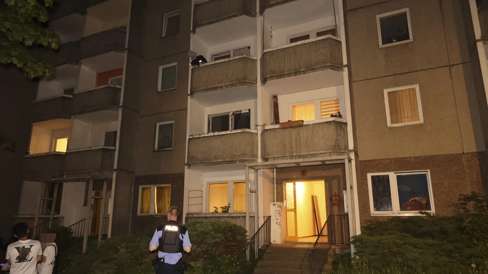 Noch vor Ort wurden zwei Tatverdächtige festgenommen.