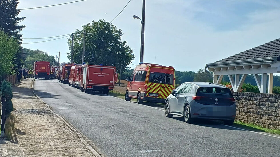 In Medingen ist die Feuerwehr nach einer Gashavarie im Einsatz