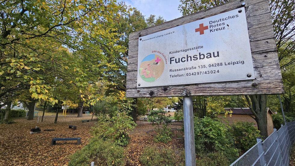 Der mutmaßliche Brandanschlag passierte auf dem Geländer der Kita "Fuchsbau" an der Russenstraße im Leipziger Stadtteil Holzhausen.