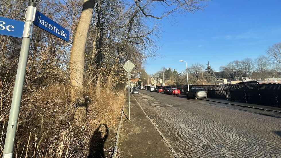 Dieser Abschnitt der Saarstraße soll kurzfristig ins Bauprogramm aufgenommen werden. Dieser Abschnitt der Saarstraße soll kurzfristig ins Bauprogramm aufgenommen werden.