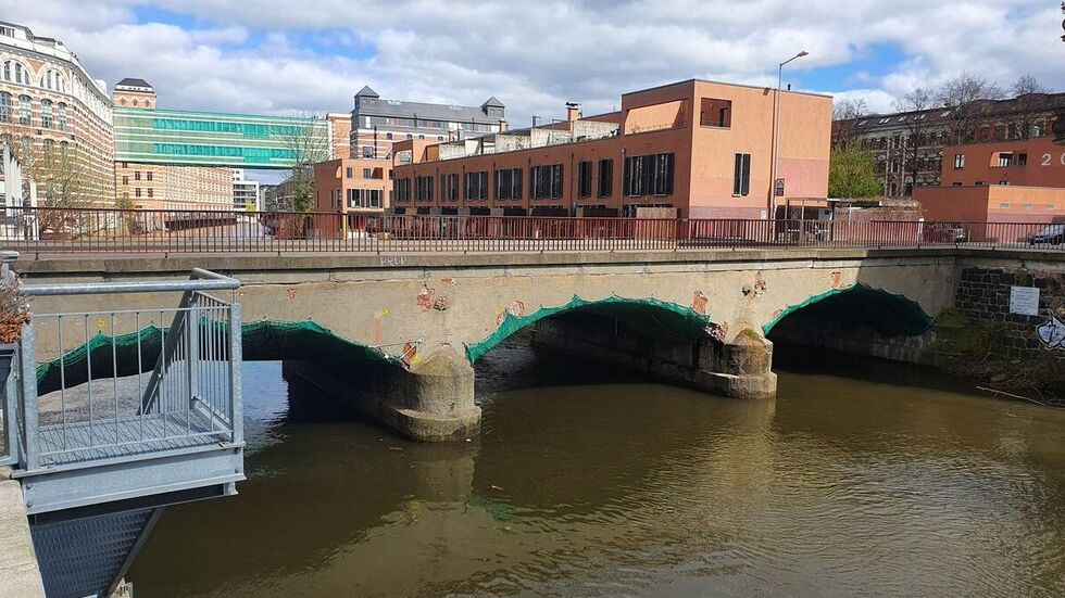 Die alte, über 120 Jahre alte Gewölbebrücke wurde 2024 wegen Baufälligkeit abgerissen. 