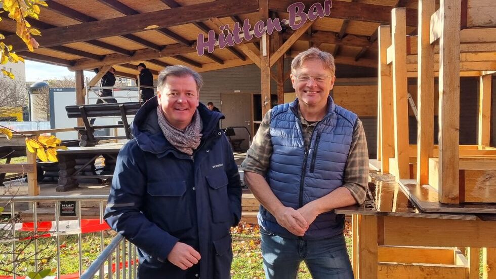 Matteo Böhme und Holger Zastrow freuen sich auf den Hüttenzauber Matteo Böhme und Holger Zastrow freuen sich auf den Hüttenzauber