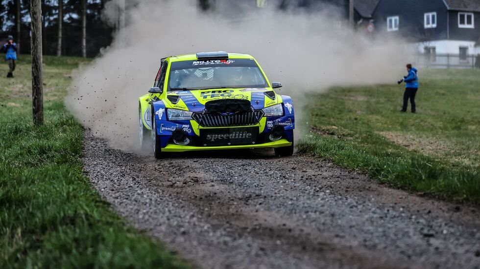 Vorjahressieger Philip Geipel und Co-Pilotin Katrin Becker-Brugger im Skoda Fabia Rally2 Evo.