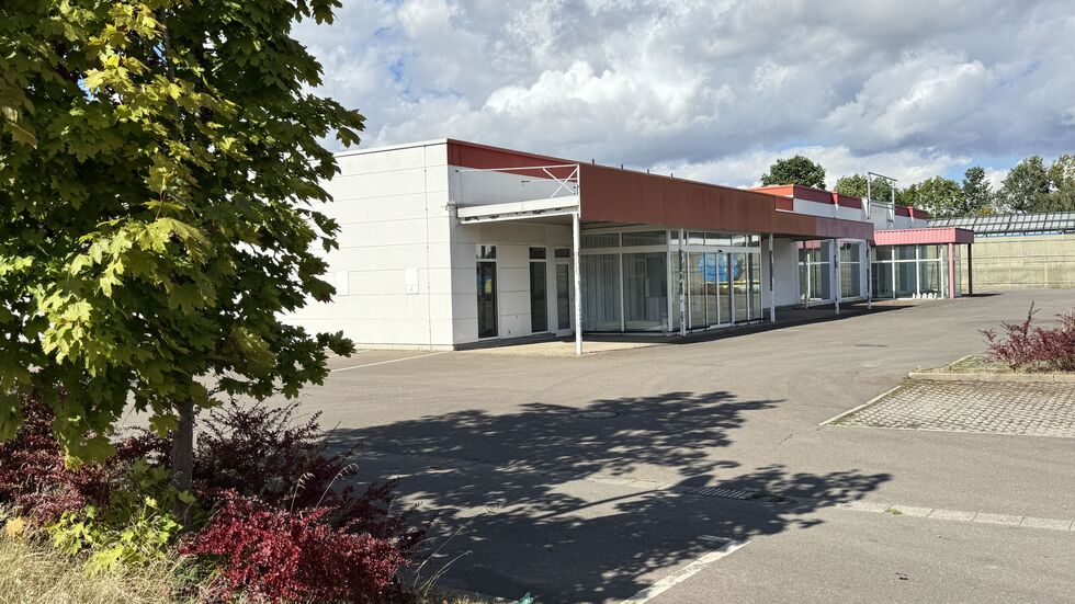 Der frühere Hammer-Markt Reichenbacher Straße wurde zuletzt als Lager genutzt und steht jetzt leer.