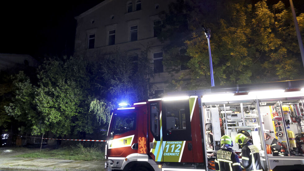 Die Feuerwehr musste heute früh einen Brand in einem leerstehenden Haus an der Dresdner Straße löschen.