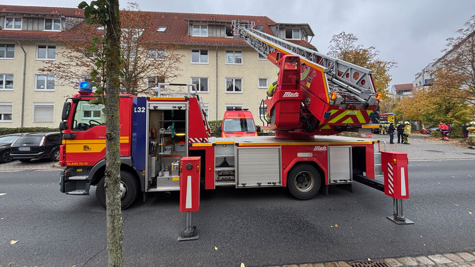 Die Feuerwehr rückte am Dienstag zum Amaryllenweg nach Niedersedlitz aus. 