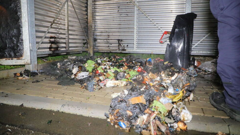 Die Feuerwehr konnte den Brand vollständig löschen Die Feuerwehr konnte den Brand vollständig löschen