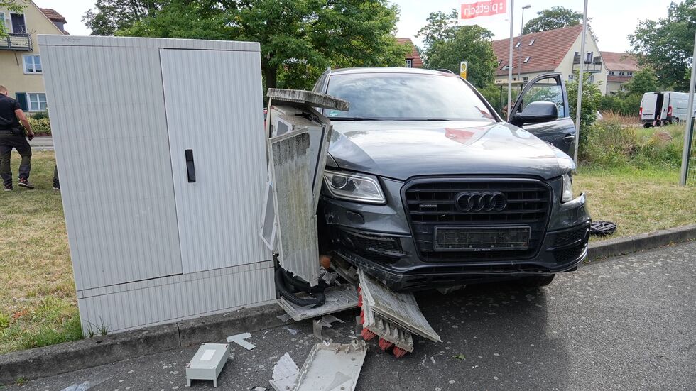 Auf der Kötzschenbroader Straße war für den mutmaßlichen Autodieb Schluss.