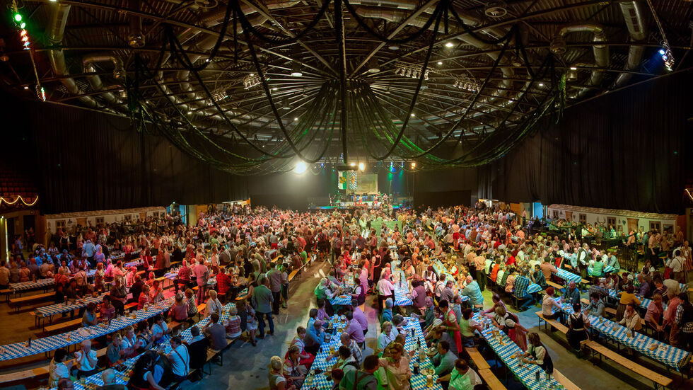 Oktoberfest in der Sparkassen-Arena