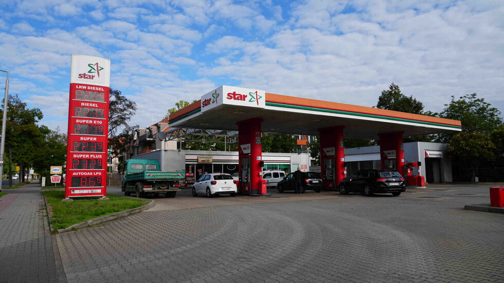 Eineinhalb Wochen nach der Star-Tankstelle auf der Dohnaer wurde in der Nacht zum Freitag die Station auf der Reicker Straße überfallen