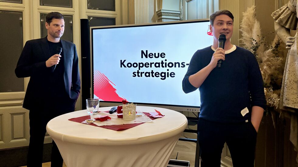 Beim Sponsorenabend des BSV Sachsen Zwickau stellten BSV-Geschäftsführer Norman Rentsch (l.) und FSV-Chef André Beuchold ihre Strategie vor. 