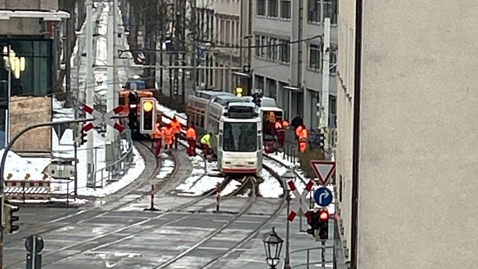 Havarierte Straßenbahn Havarierte Straßenbahn