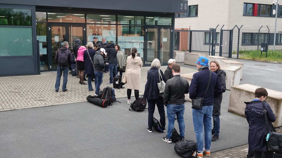 Besucher und Journalisten wollen bei der Urteilsverkündung dabei sein