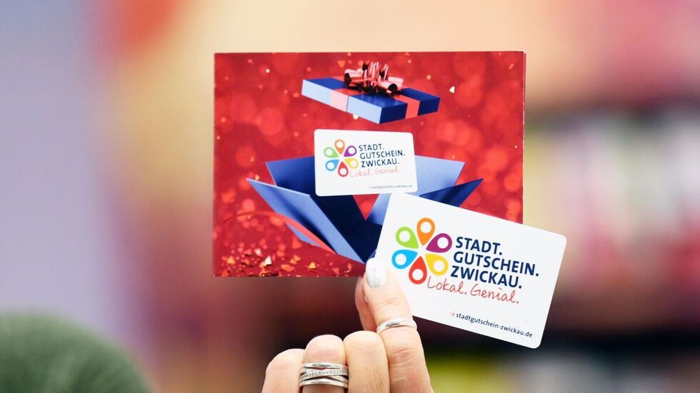 Die Stadtgutscheine sind ab sofort auch in der Touristinfo in der Hauptstraße erhältlich.