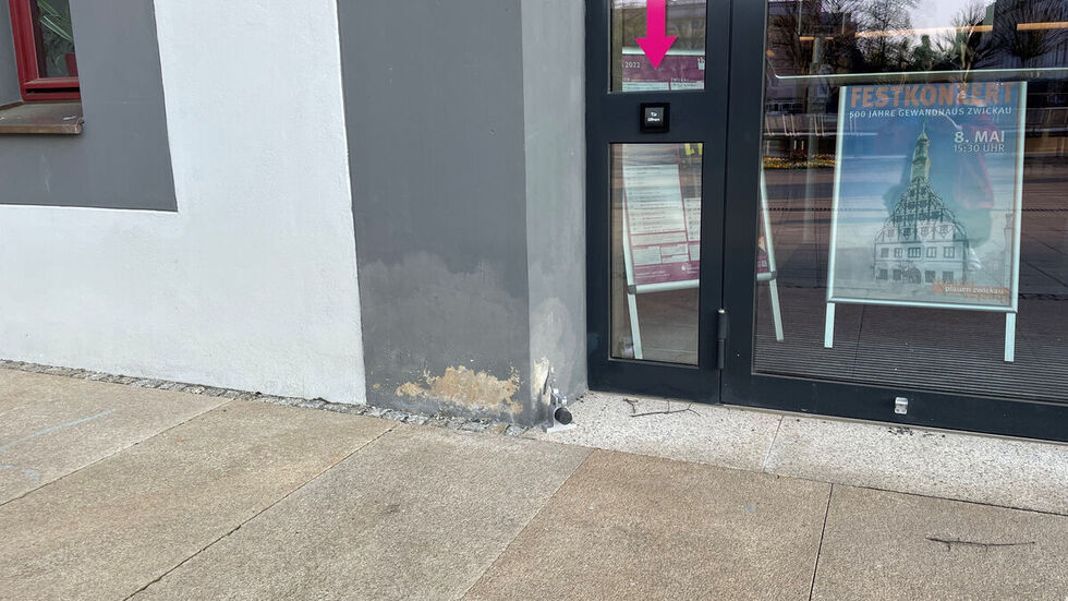 Schäden im Eingangsbereich