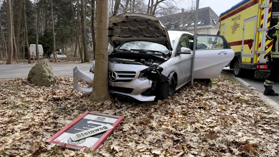 Der Unfall passierte gegen 12.30 Uhr am Samstag. Der Unfall passierte gegen 12.30 Uhr am Samstag.