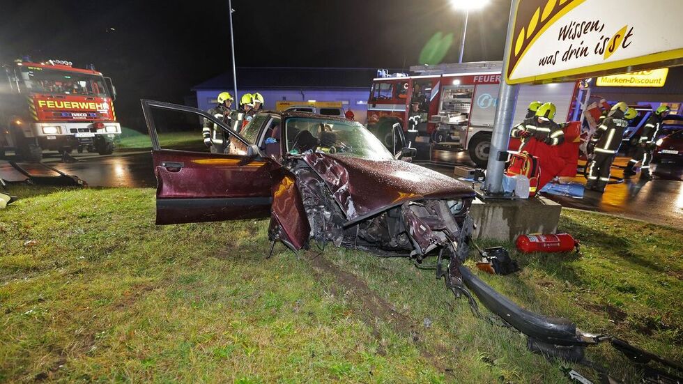 Zur Höhe des Sachschadens liegen uns noch keine Angaben vor. 