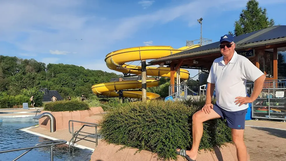 Jürgen Fischer hat das Freibad Dorfhain im Blick