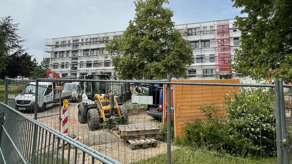 Die Schule bleibt länger als geplant eine Baustelle. 