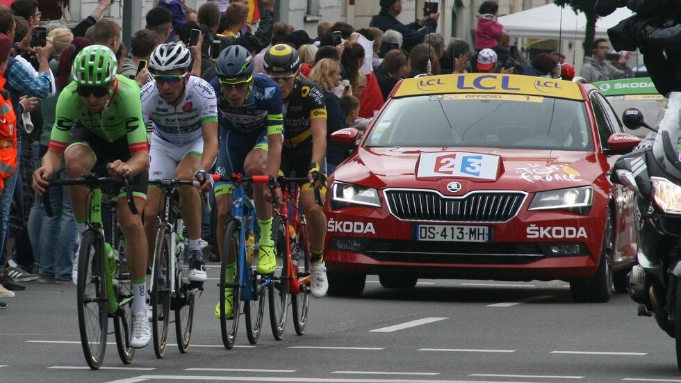 Chemnitz könnte 2030 Teil der Tour de France werden. Ein Antrag der AfD-Fraktion sieht vor, rund 110.000 Euro für die Durchfahrt des berühmtesten Radrennens der Welt einzuplanen. Chemnitz könnte 2030 Teil der Tour de France werden. Ein Antrag der AfD-Fraktion sieht vor, rund 110.000 Euro für die Durchfahrt des berühmtesten Radrennens der Welt einzuplanen.
