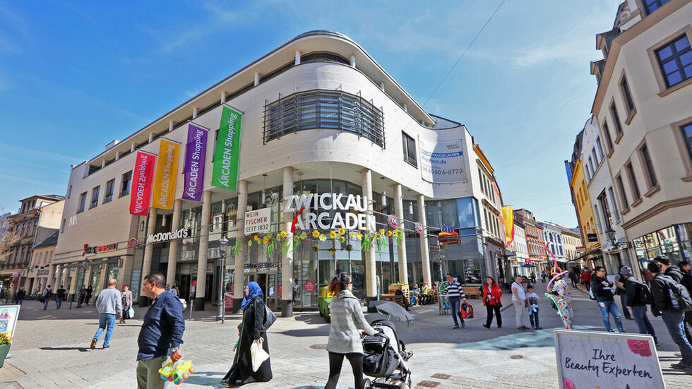 Die Arcaden als größtes Einkaufszentrum der Stadt registrieren mehr Kaufbereitschaft. 