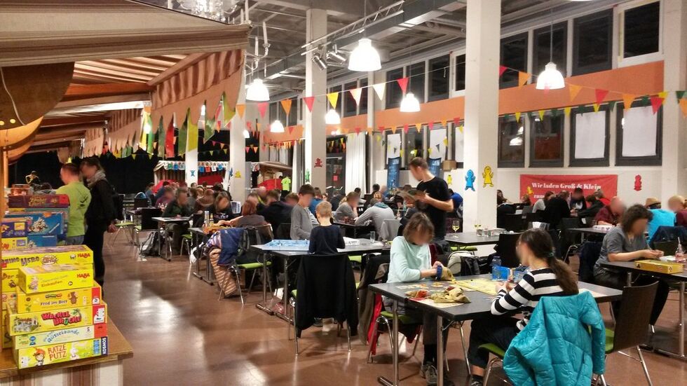 Das Spielefest in der Johannstadthalle ist sehr beliebt. 