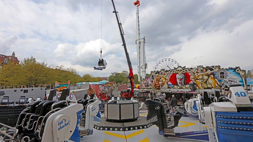 Die "Sound Machine" dreht sich nicht nur horizontal, sondern auch vertikal. Die "Sound Machine" dreht sich nicht nur horizontal, sondern auch vertikal.