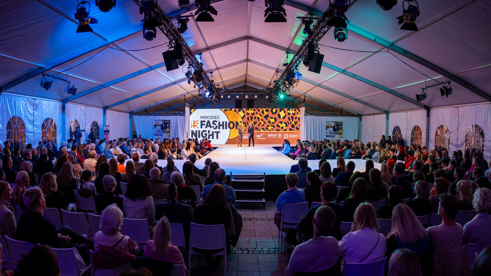 Let's Dance Juror Joachim Llambi und Radiofrau Tina Wojnowski führten durch die Final Show. 