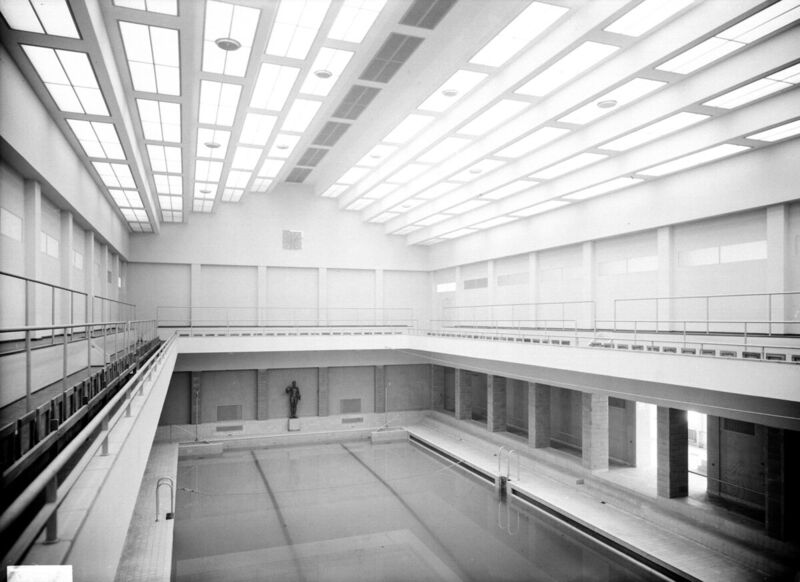 Die Figur im Sachsenbad 1929