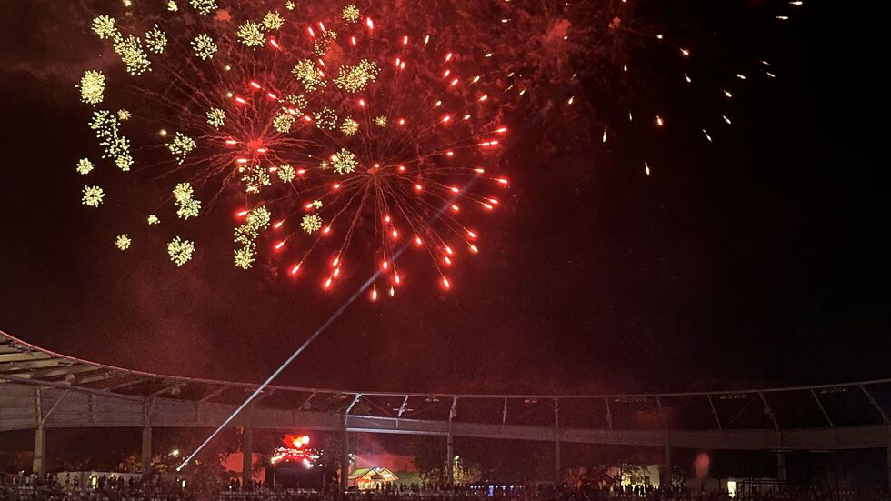 Zur Eröffnung gab es am Freitag ein großes Feuerwerk. Zur Eröffnung gab es am Freitag ein großes Feuerwerk.