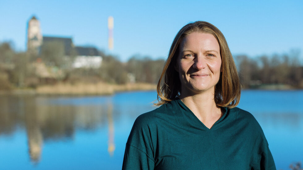 Christin Furtenbacher (BÜNDNIS 90/DIE GRÜNEN) mag Lesen, Kochen, Gesellschaftsspiele und Yoga. Christin Furtenbacher von der Partei BÜNDNIS 90/DIE GRÜNEN.