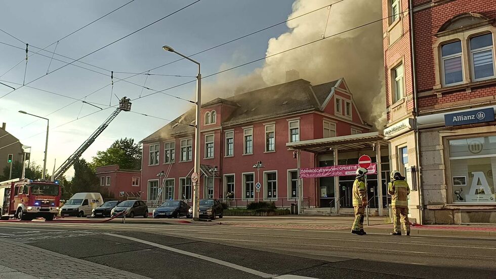 Im Juni wurde die Staatsoperette durch ein Feuer fast vollständig zerstört.